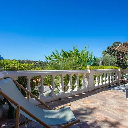 Holiday home Mon Petit Coin De Paradis