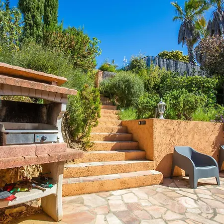 Holiday home Mon Petit Coin De Paradis *